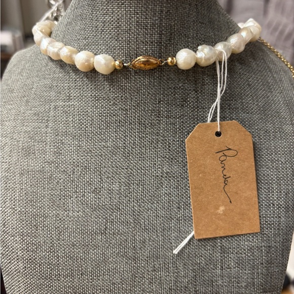 Freshwater pearls with vintage cameo pendant handmade necklace by Pamela - Picture 4 of 4